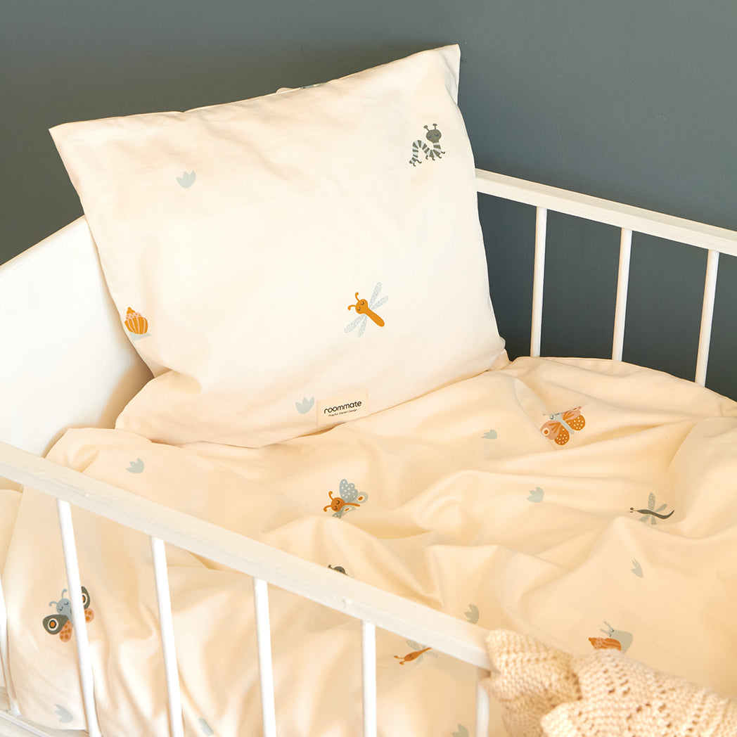 BABY BUGS JUNIOR SENGETØJ – GOTS