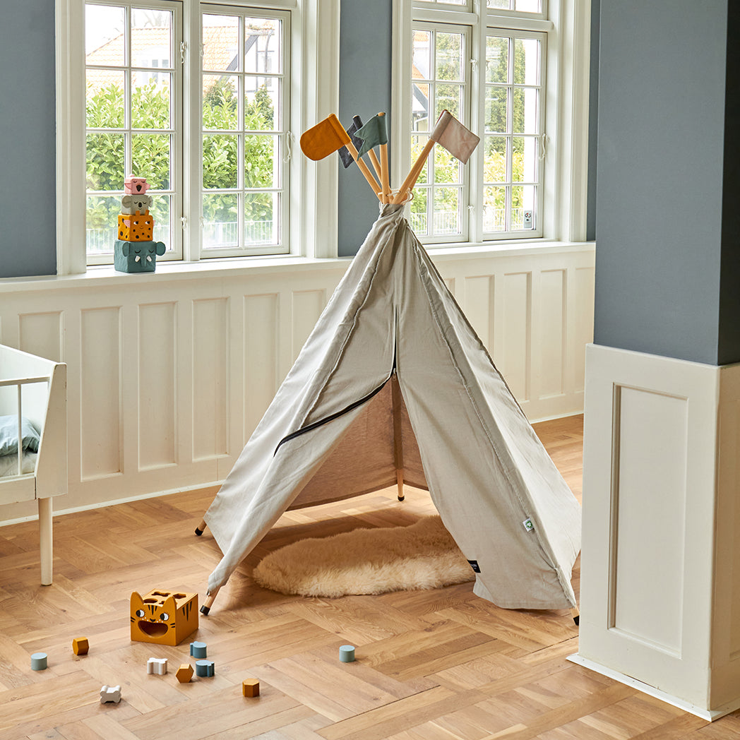 HIPPIE TIPI PLAY TENT