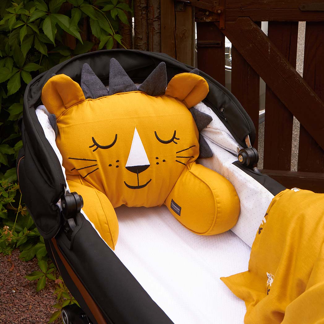 Lion Pram Cushion - Ochre • ROOMMATE.dk
