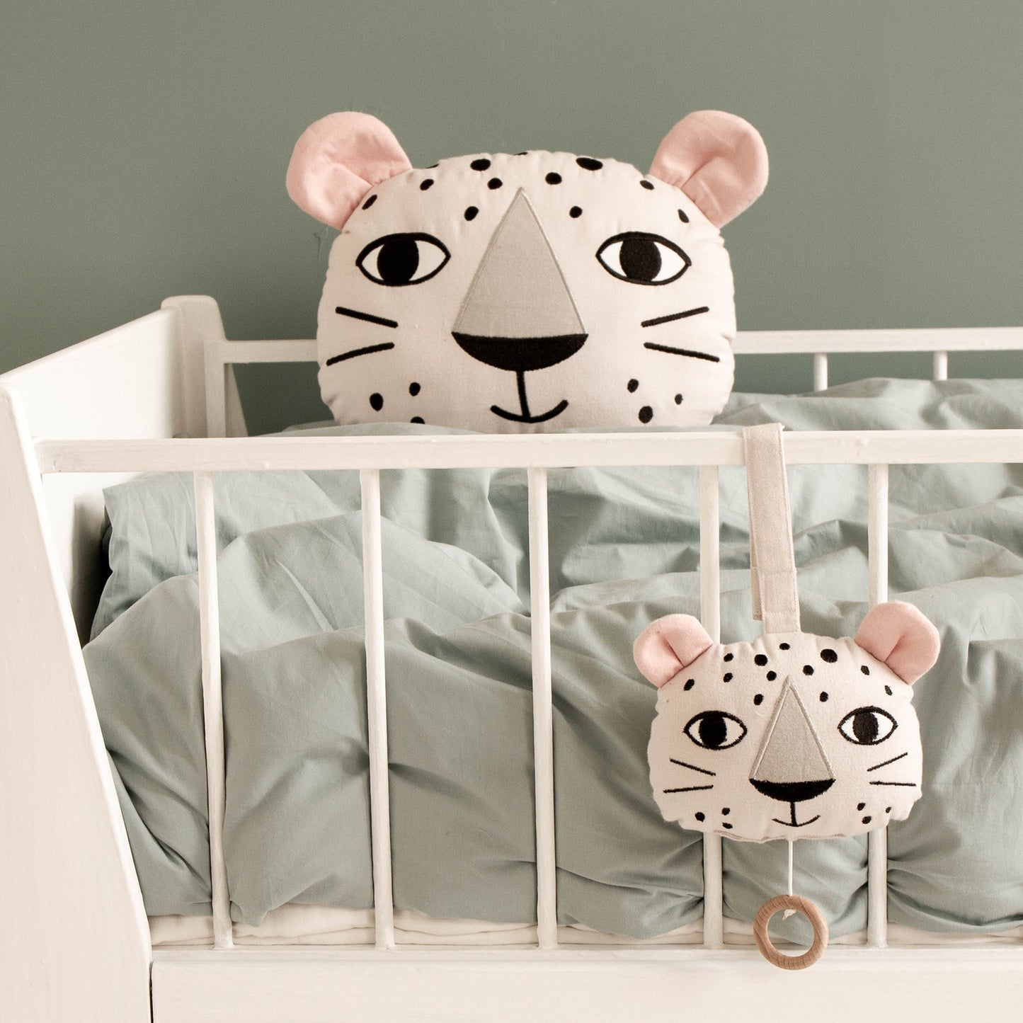 Leopard Musikuro - Off White • ROOMMATE.dk