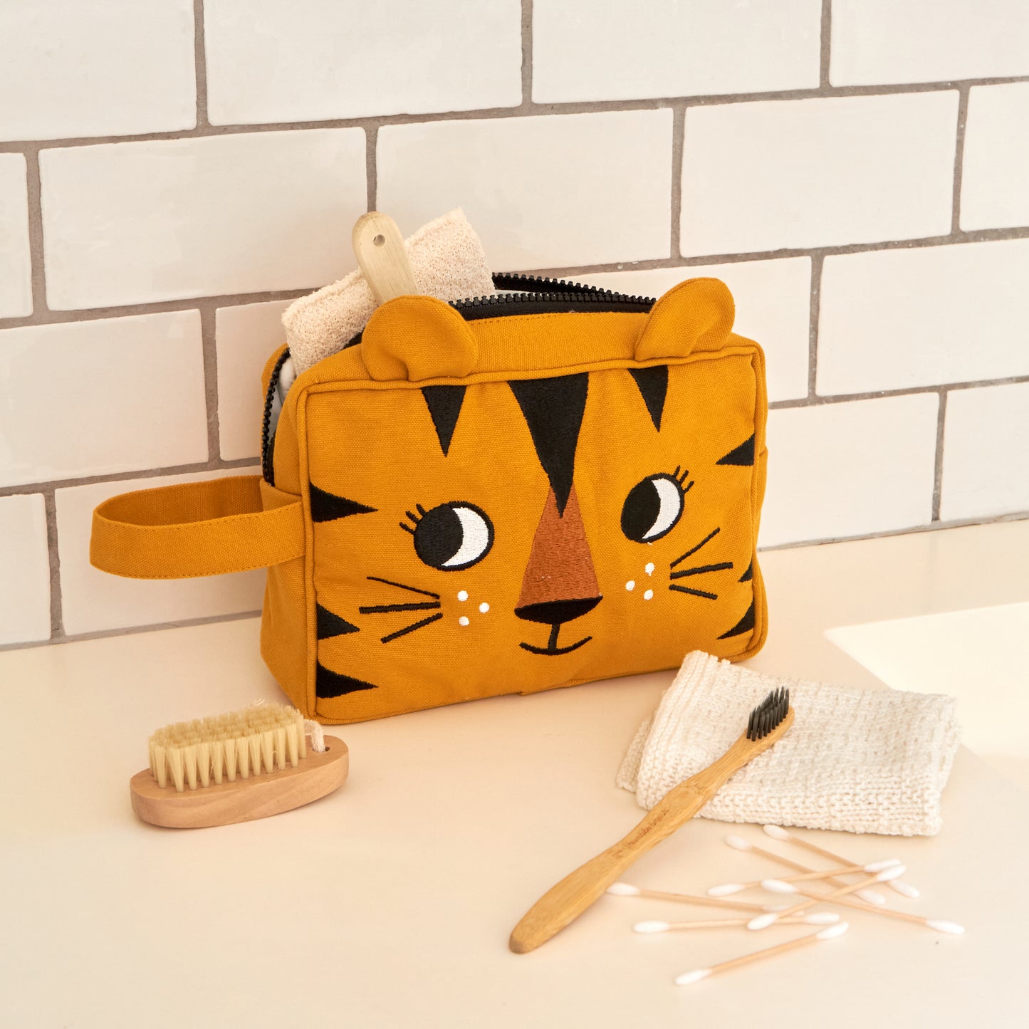 TIGER WASH BAG