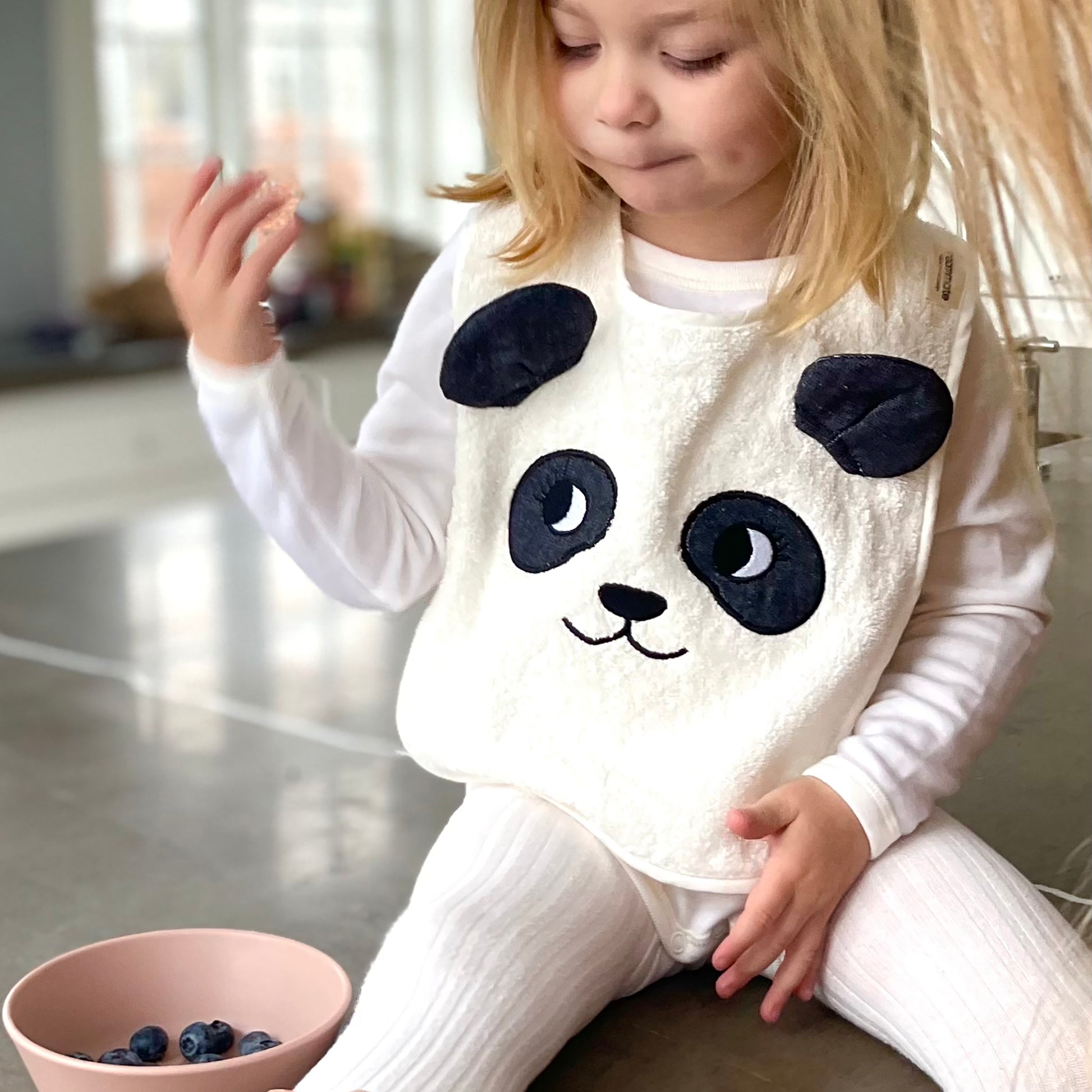 Panda Bib - Off White -ROOMMATE.dk
