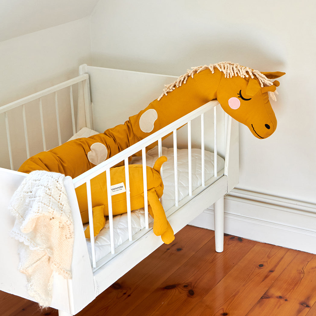 Giraffe crib on sale