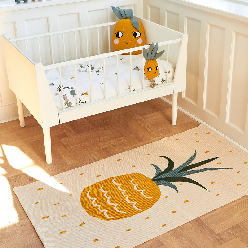 Pineapple Rug - Okker • ROOMMATE.dk