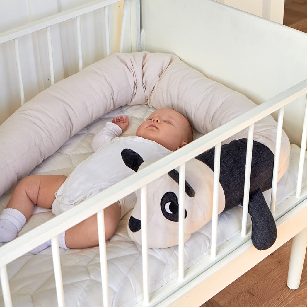 LONG PANDA CRIB BUMPER