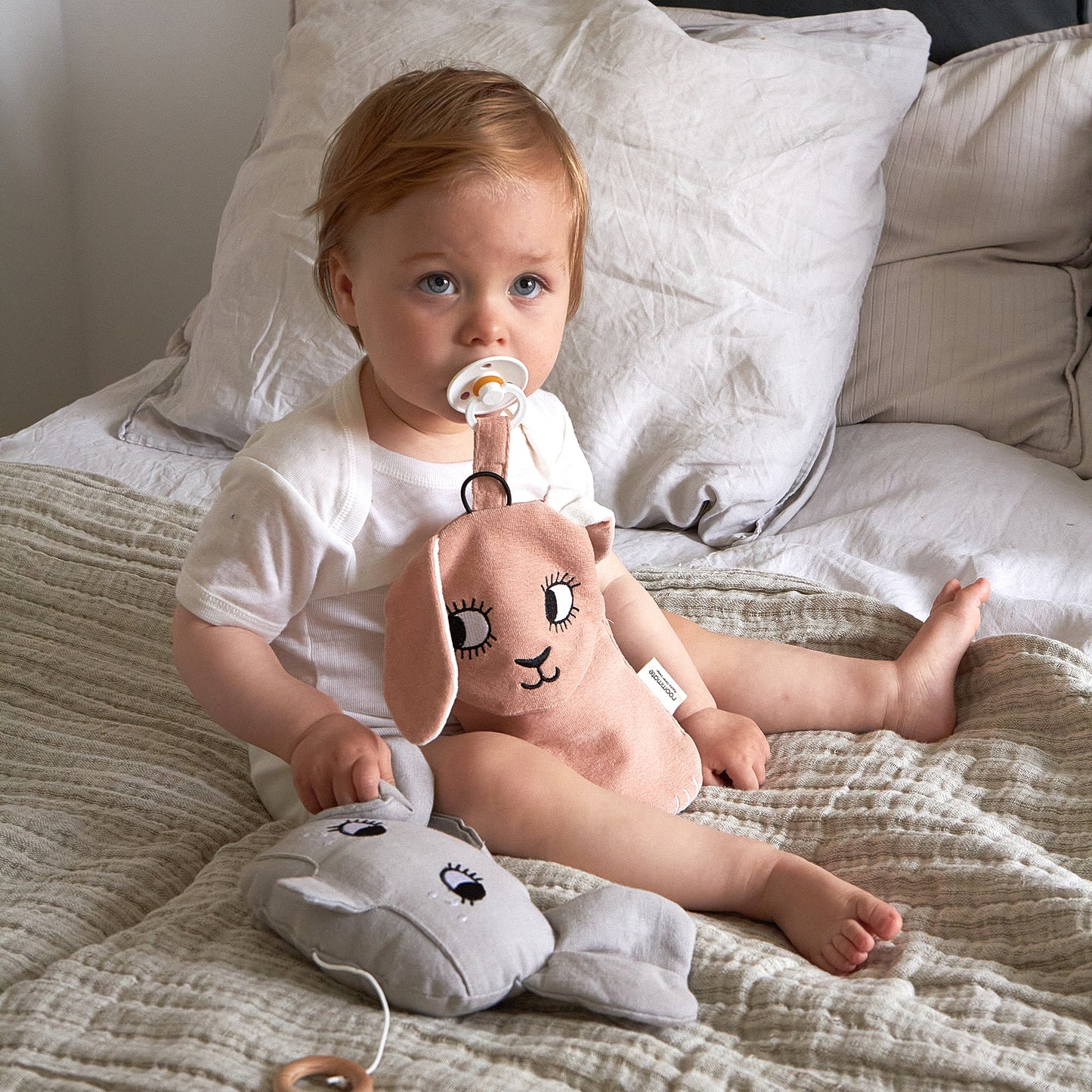 BUNNY PACIFIER CLOTH